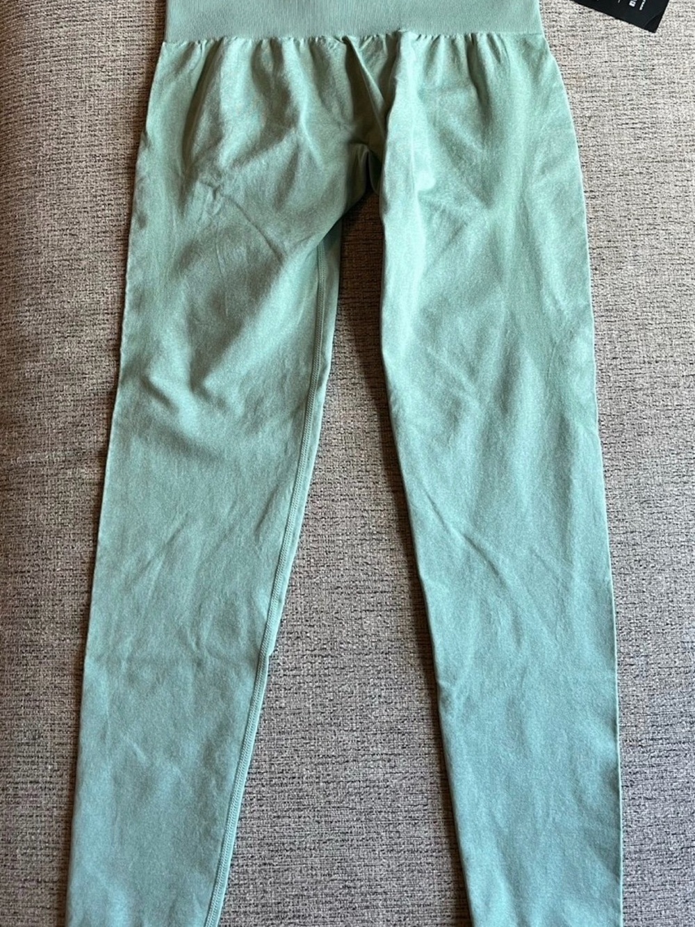 NVGTN High-Waist Mint Green Leggings